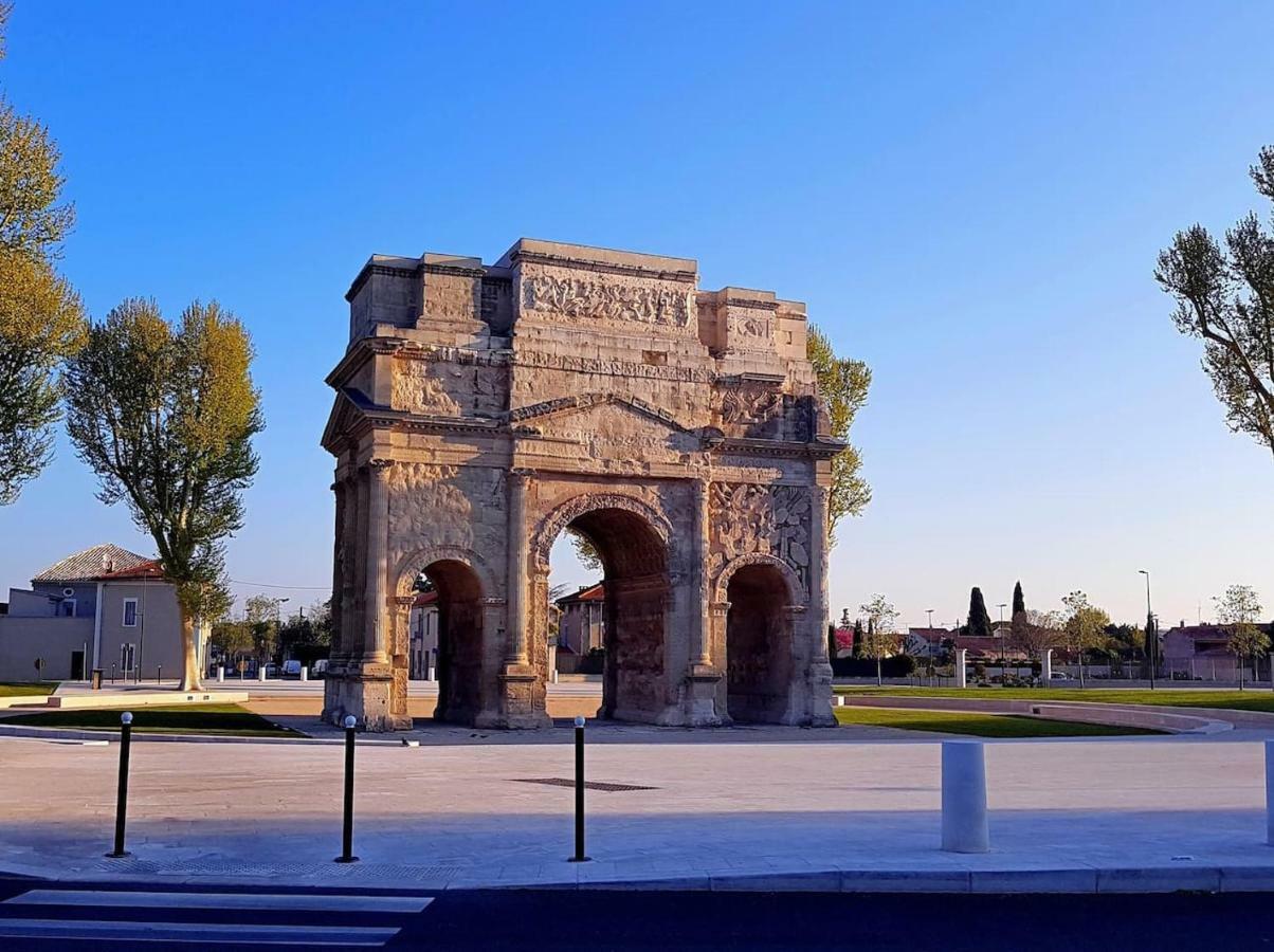 Вілла Gite Urbain Les Jardins De La Meyne Оранж Екстер'єр фото